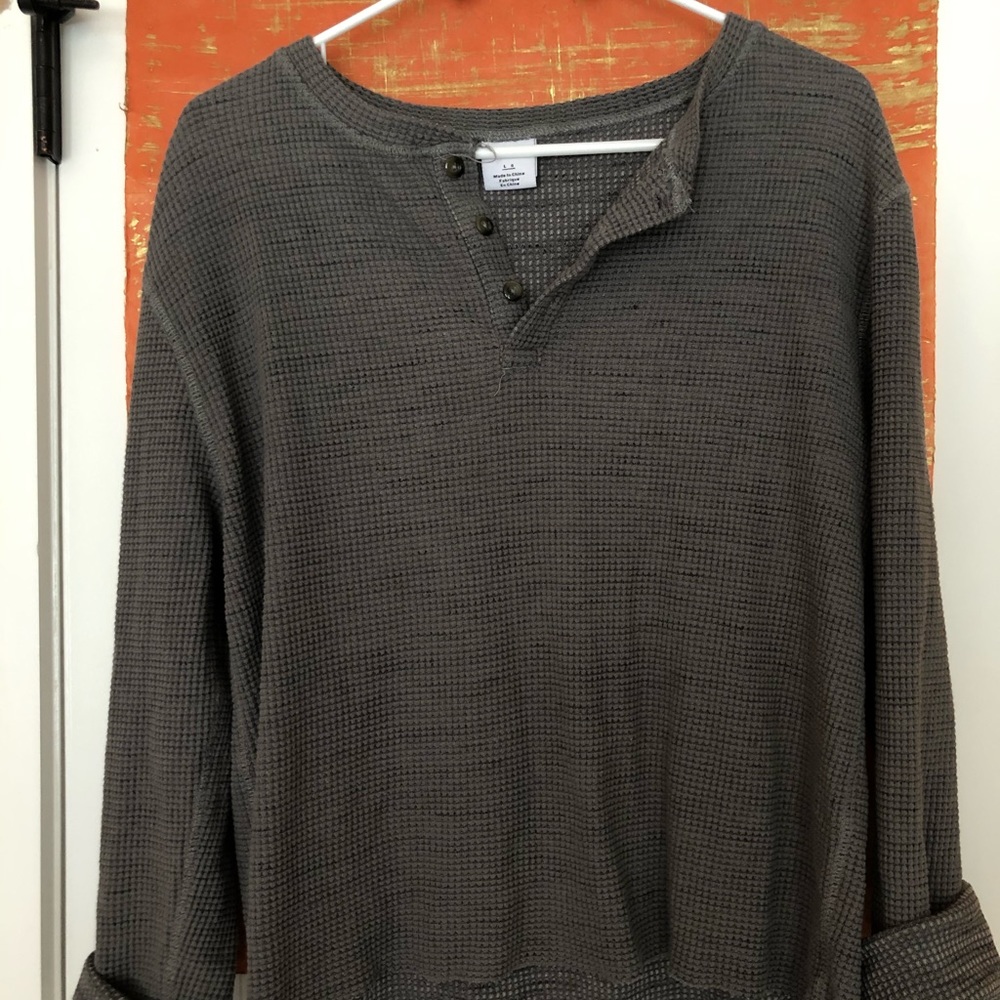 cropped grey hentley!